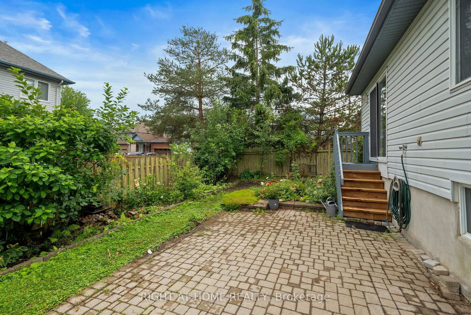 120 Grandpark Circle • Ottawa, ON photo 31