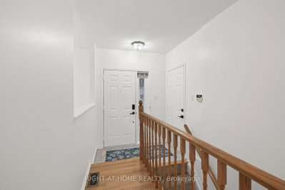 120 Grandpark Circle • Ottawa, ON photo 6