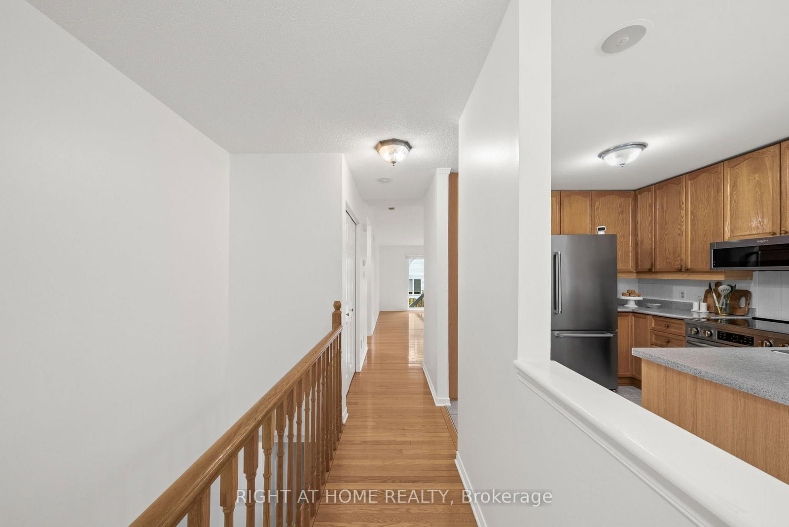120 Grandpark Circle • Ottawa, ON photo 7