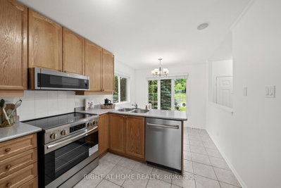 120 Grandpark Circle • Ottawa, ON photo 9