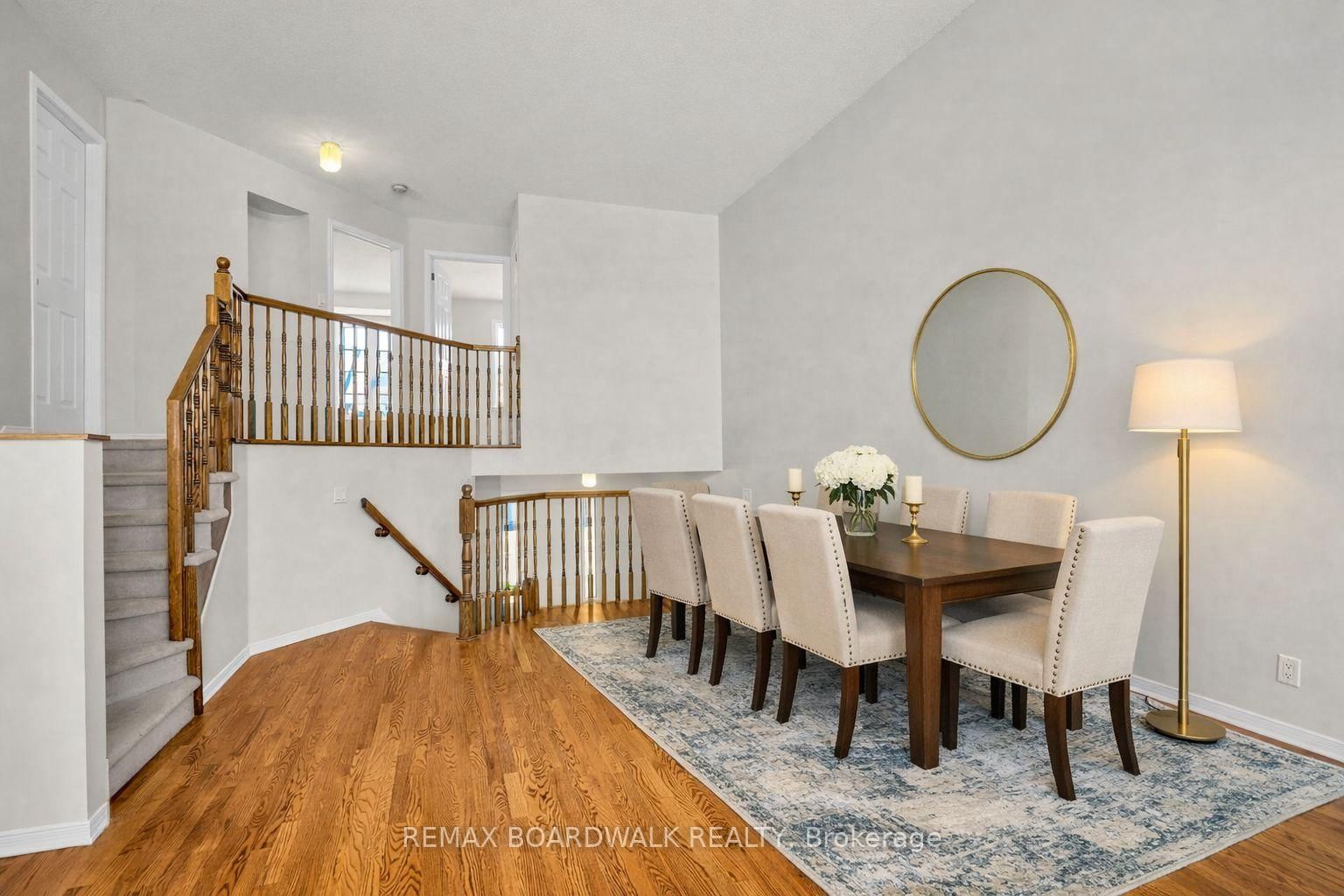 5 Maple Park Private • Ottawa, ON photo 12