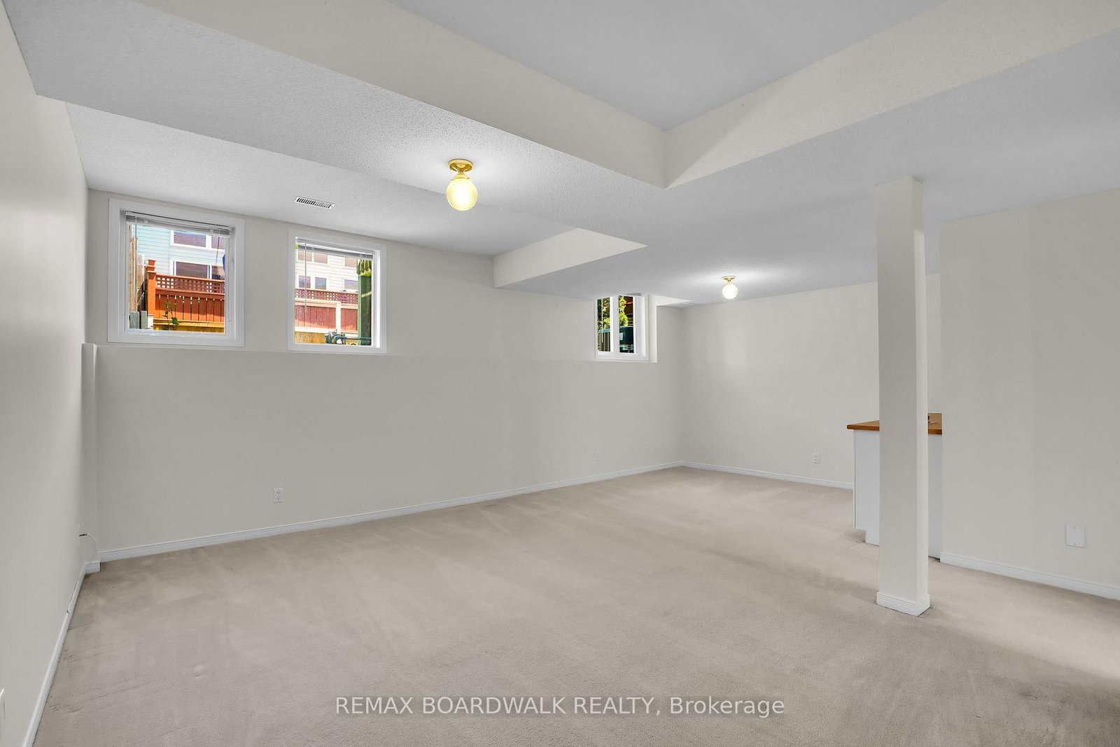 5 Maple Park Private • Ottawa, ON photo 31