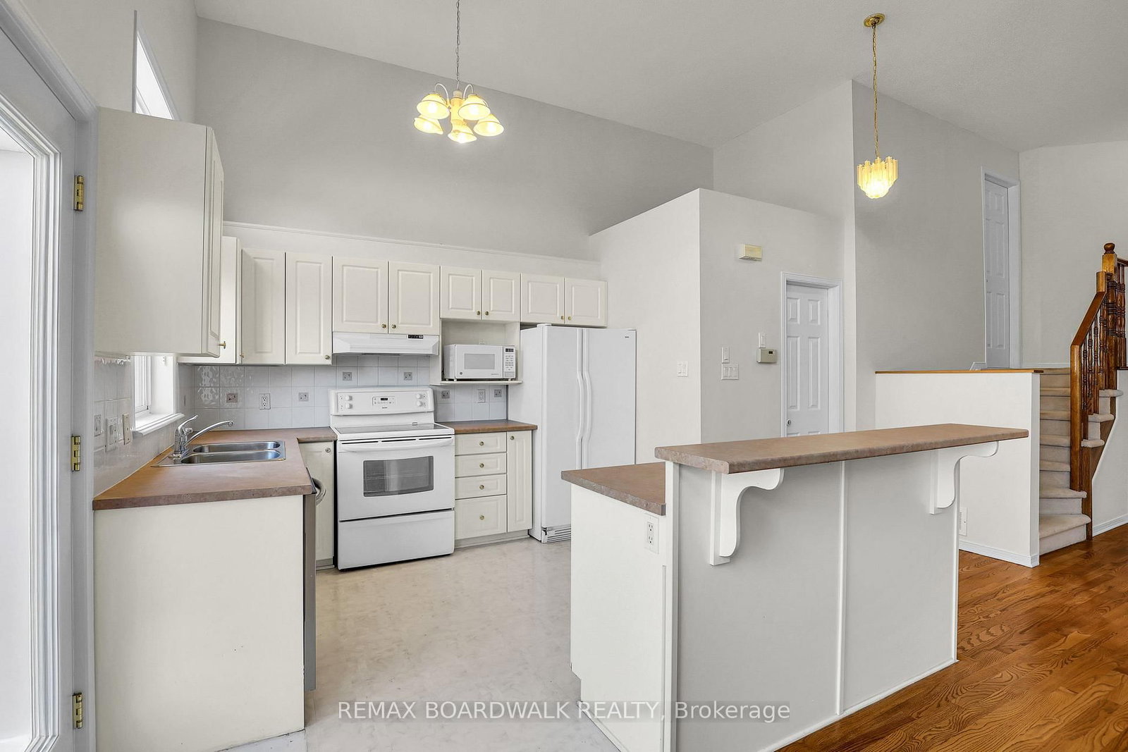 5 Maple Park Private • Ottawa, ON photo 5