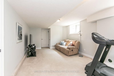 563 Woolgrass Avenue • Waterloo, ON photo 4
