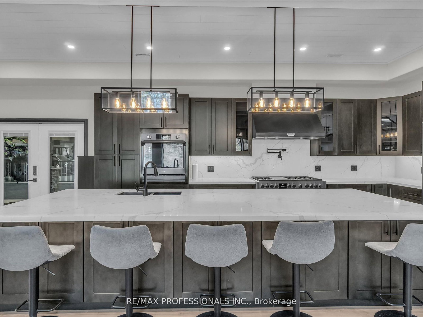 2320 Highway 117 • Lake of Bays, ON photo 12
