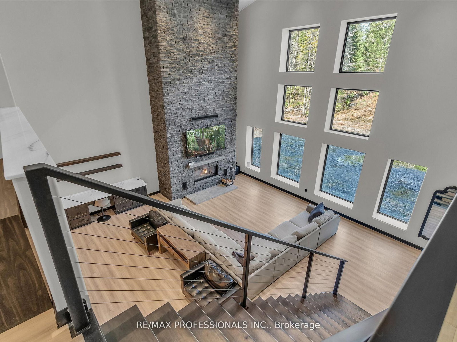 2320 Highway 117 • Lake of Bays, ON photo 24