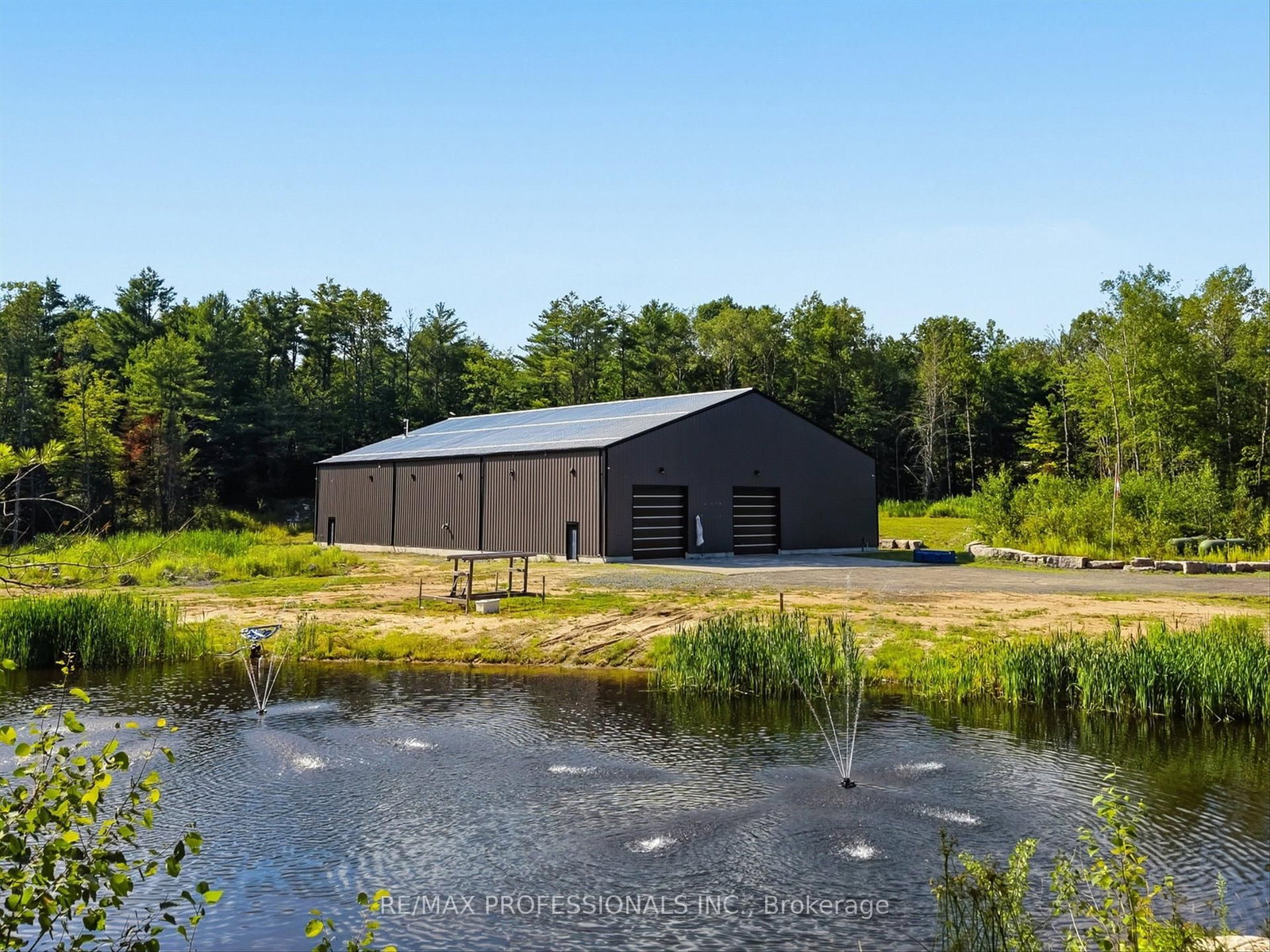 2320 Highway 117 • Lake of Bays, ON photo 40