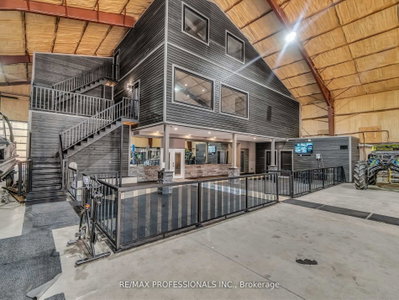 2320 Highway 117 • Lake of Bays, ON photo 8