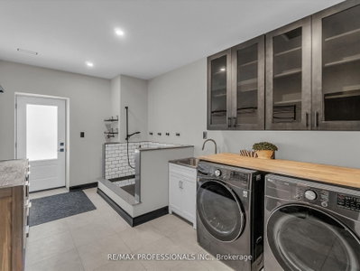 2320 Highway 117 • Lake of Bays, ON photo 9