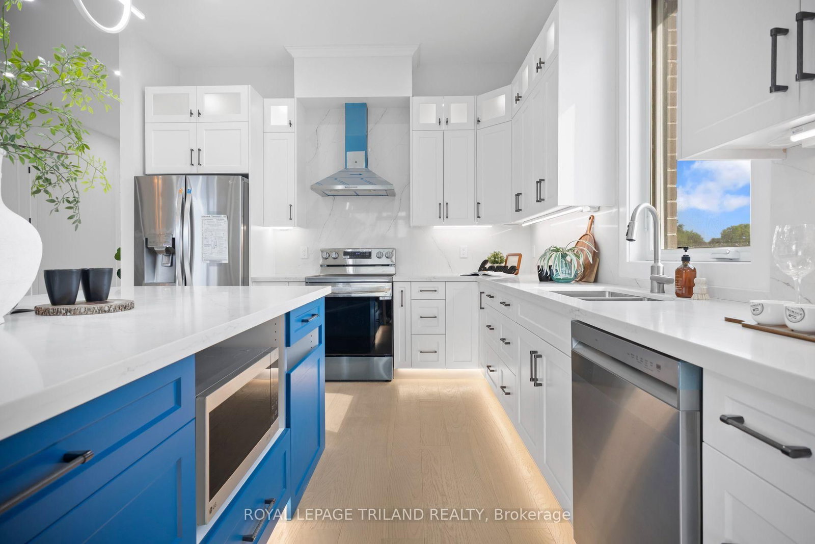 4 Titan Court • Dutton/Dunwich, ON photo 11