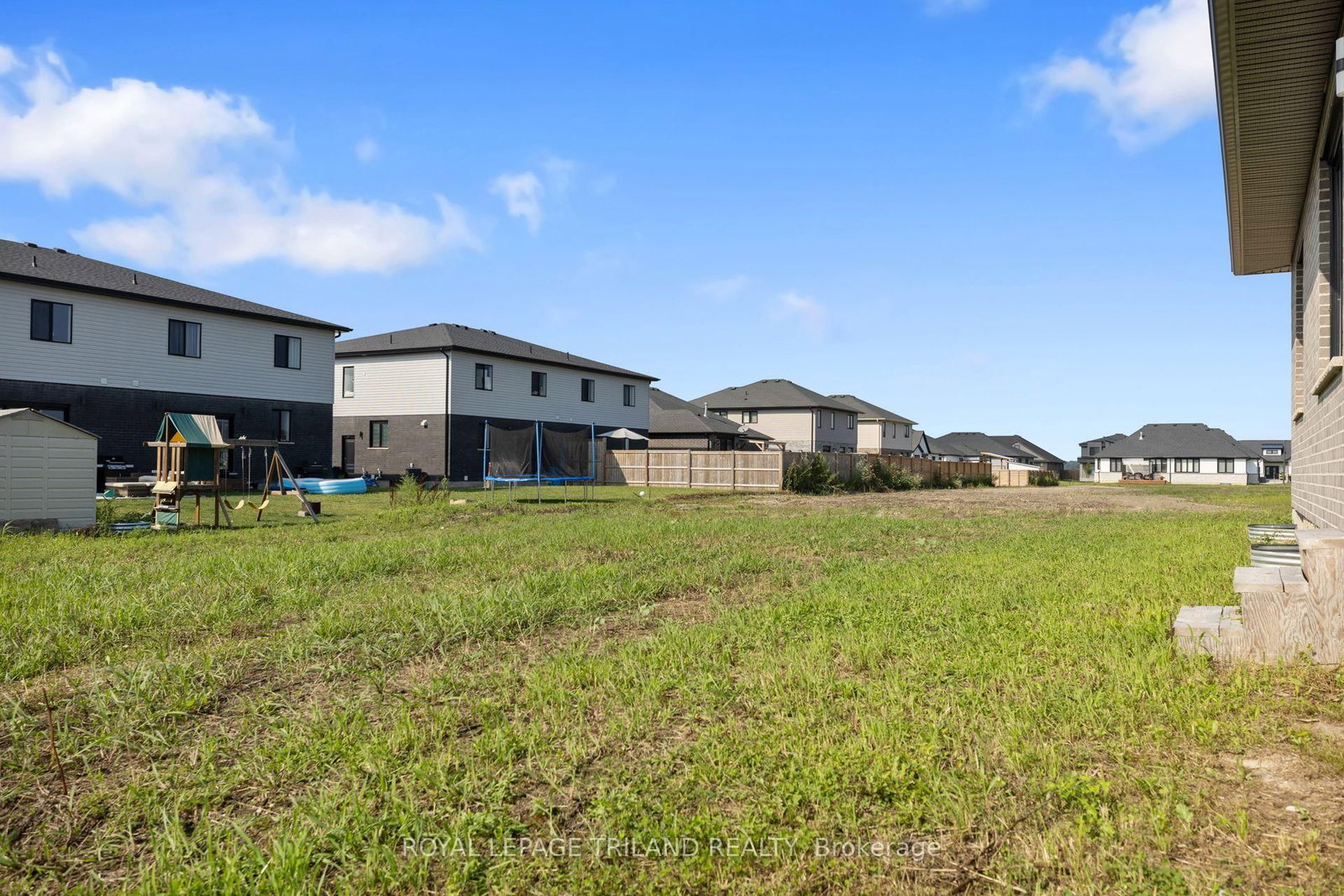 4 Titan Court • Dutton/Dunwich, ON photo 30