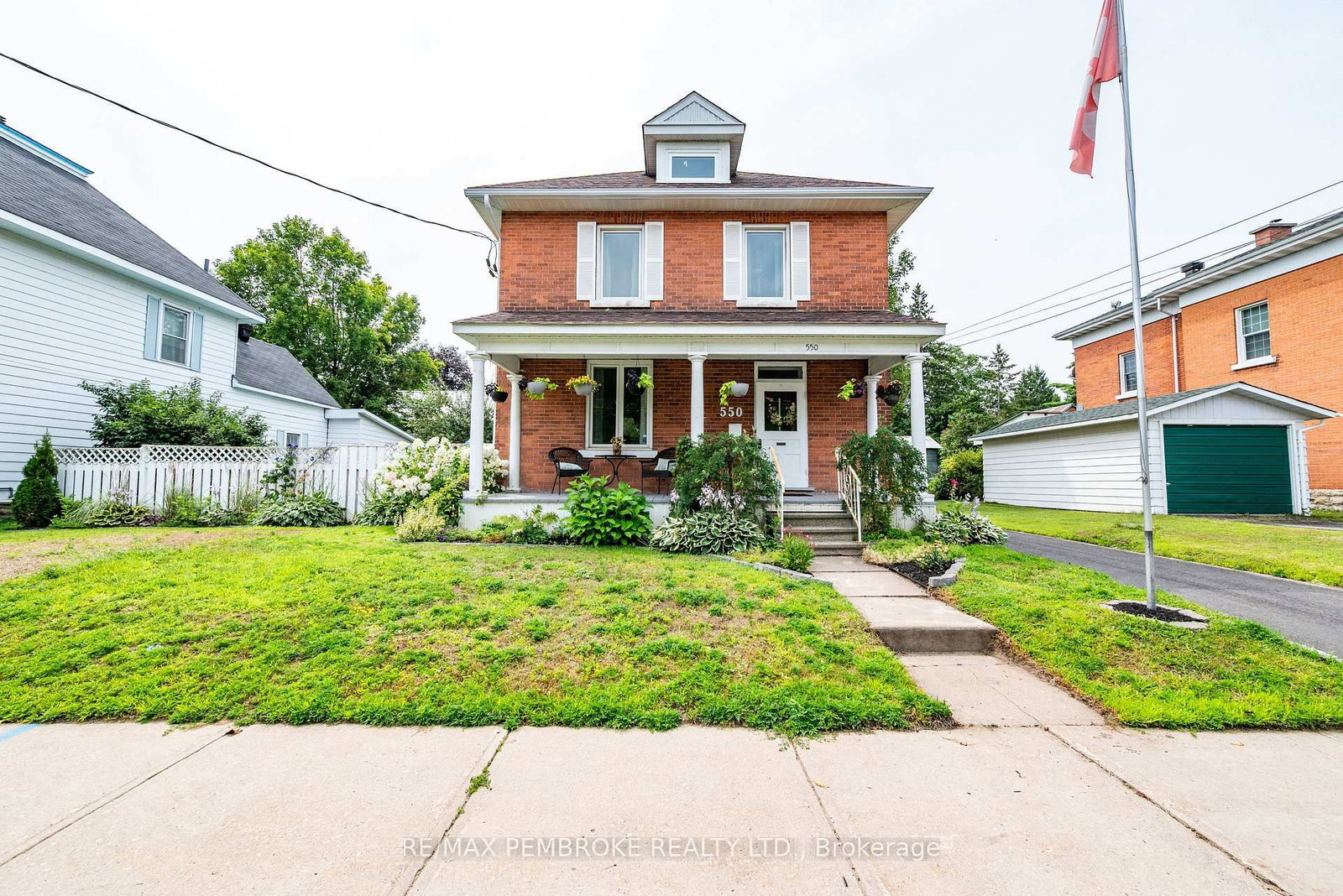 550 Mary Street • Pembroke, ON photo 1