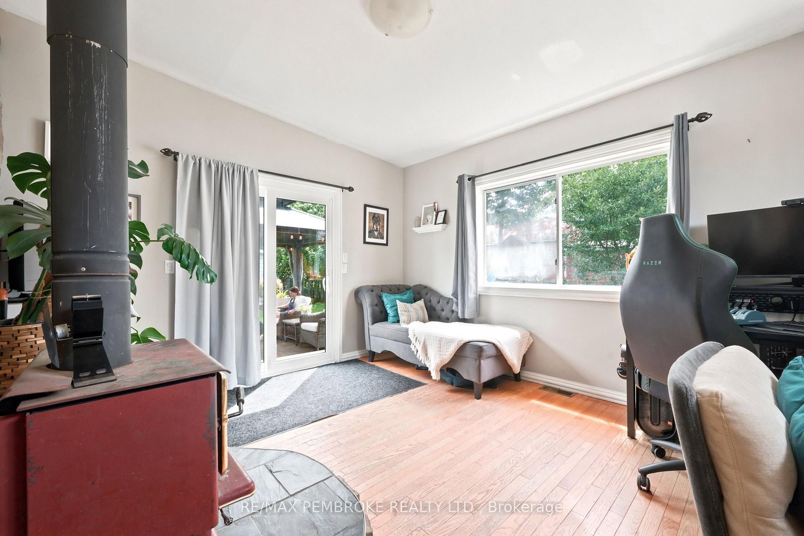 550 Mary Street • Pembroke, ON photo 14