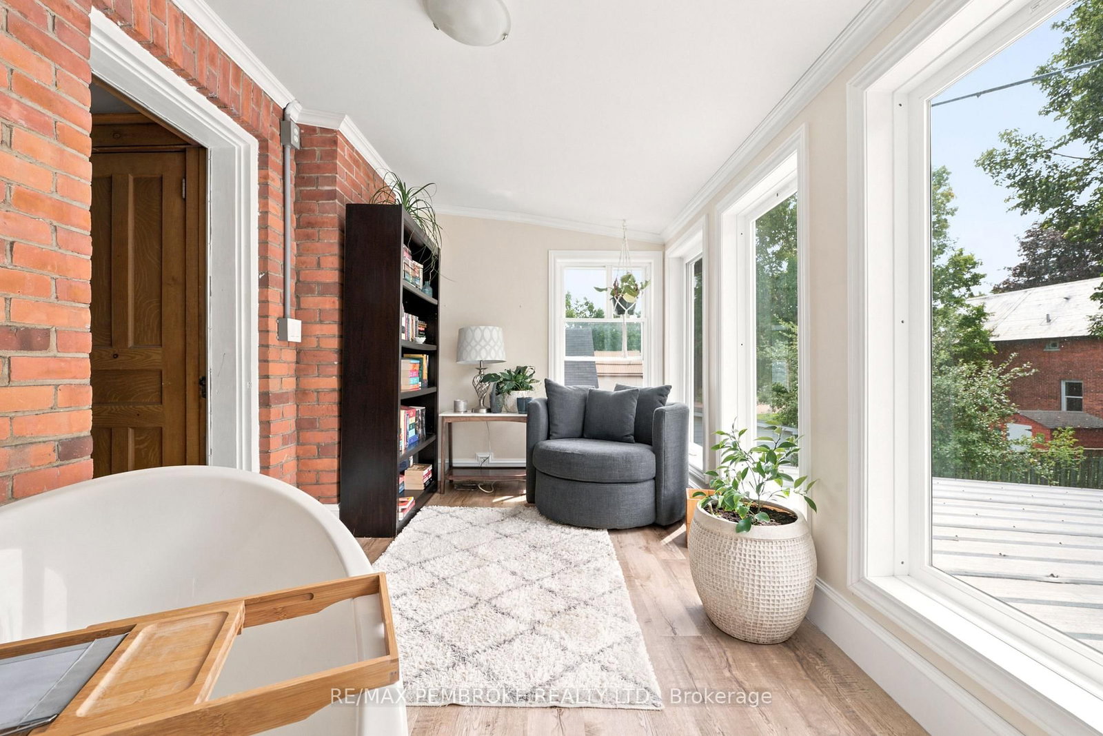 550 Mary Street • Pembroke, ON photo 22