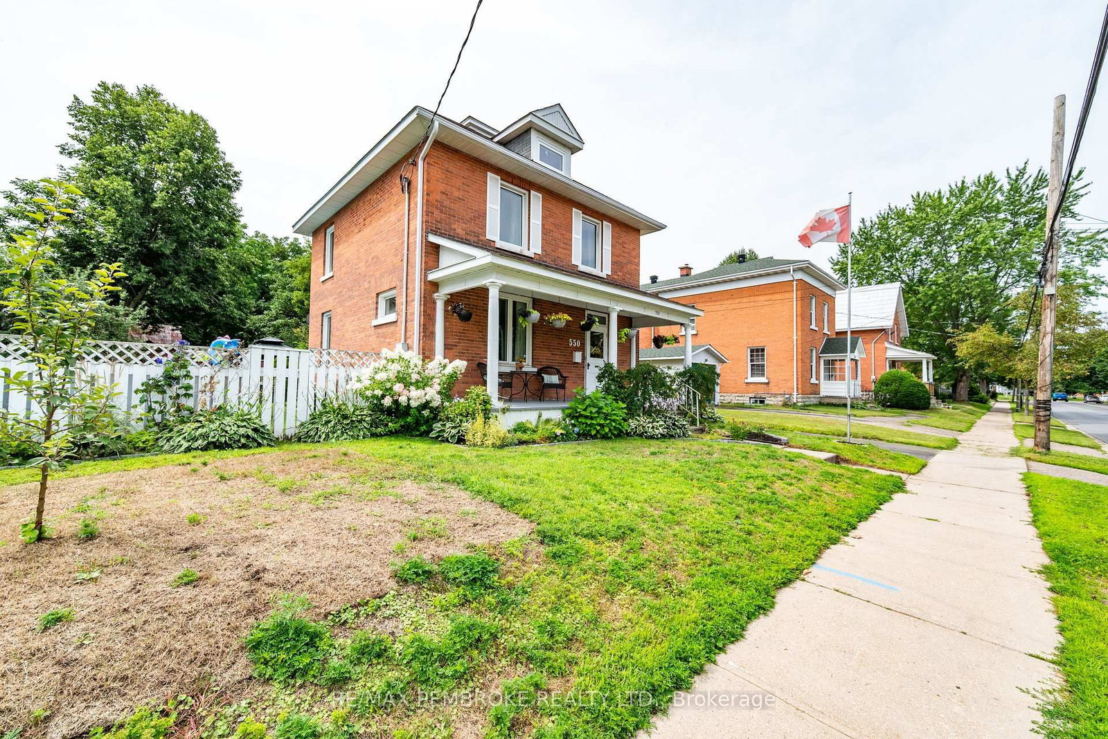550 Mary Street • Pembroke, ON photo 40