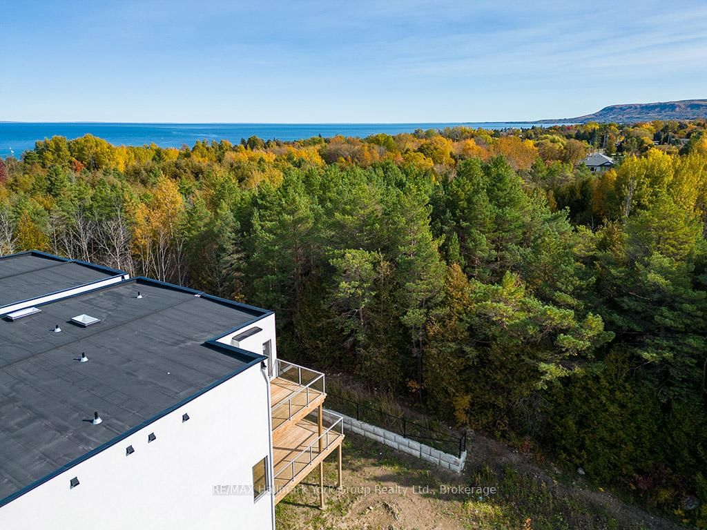 23 Waterview Lane • Blue Mountains, ON photo 1