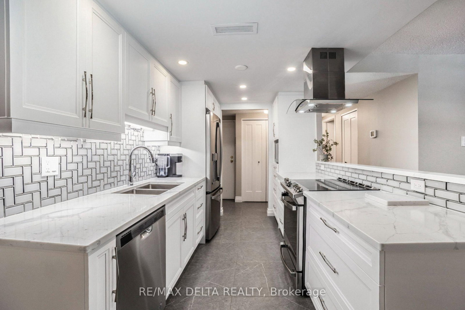 295 Gilmour Street • #304 • Ottawa, ON photo 17