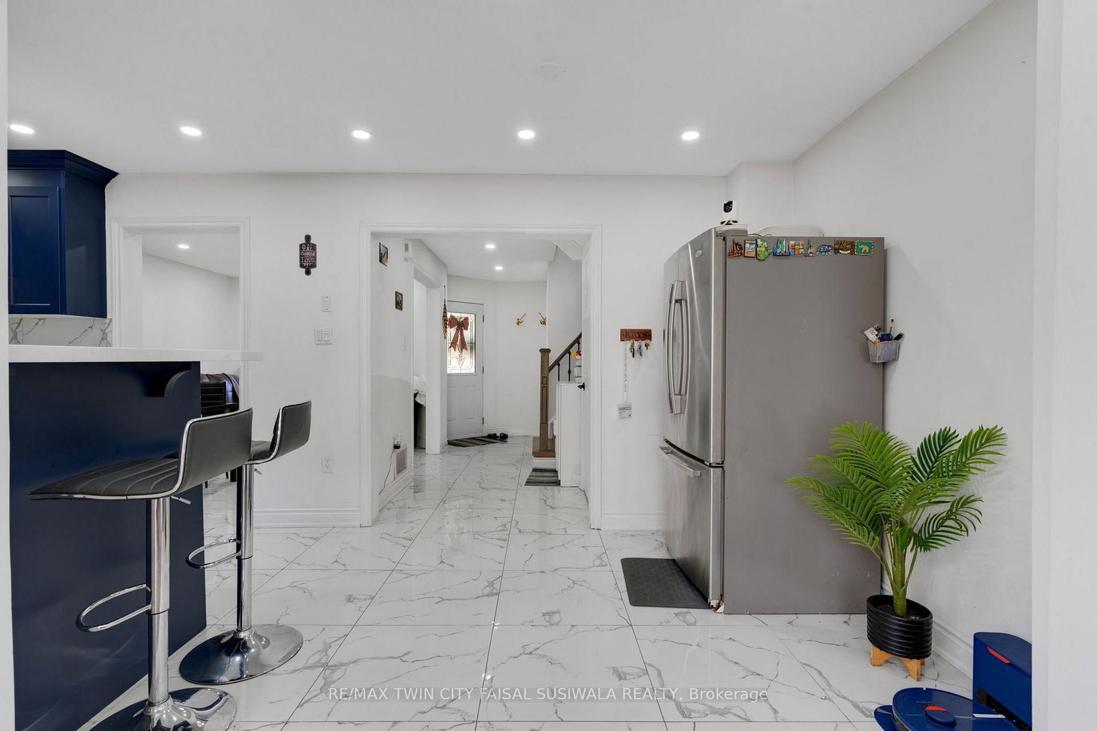 100 Anglerock Drive • Cambridge, ON photo 11