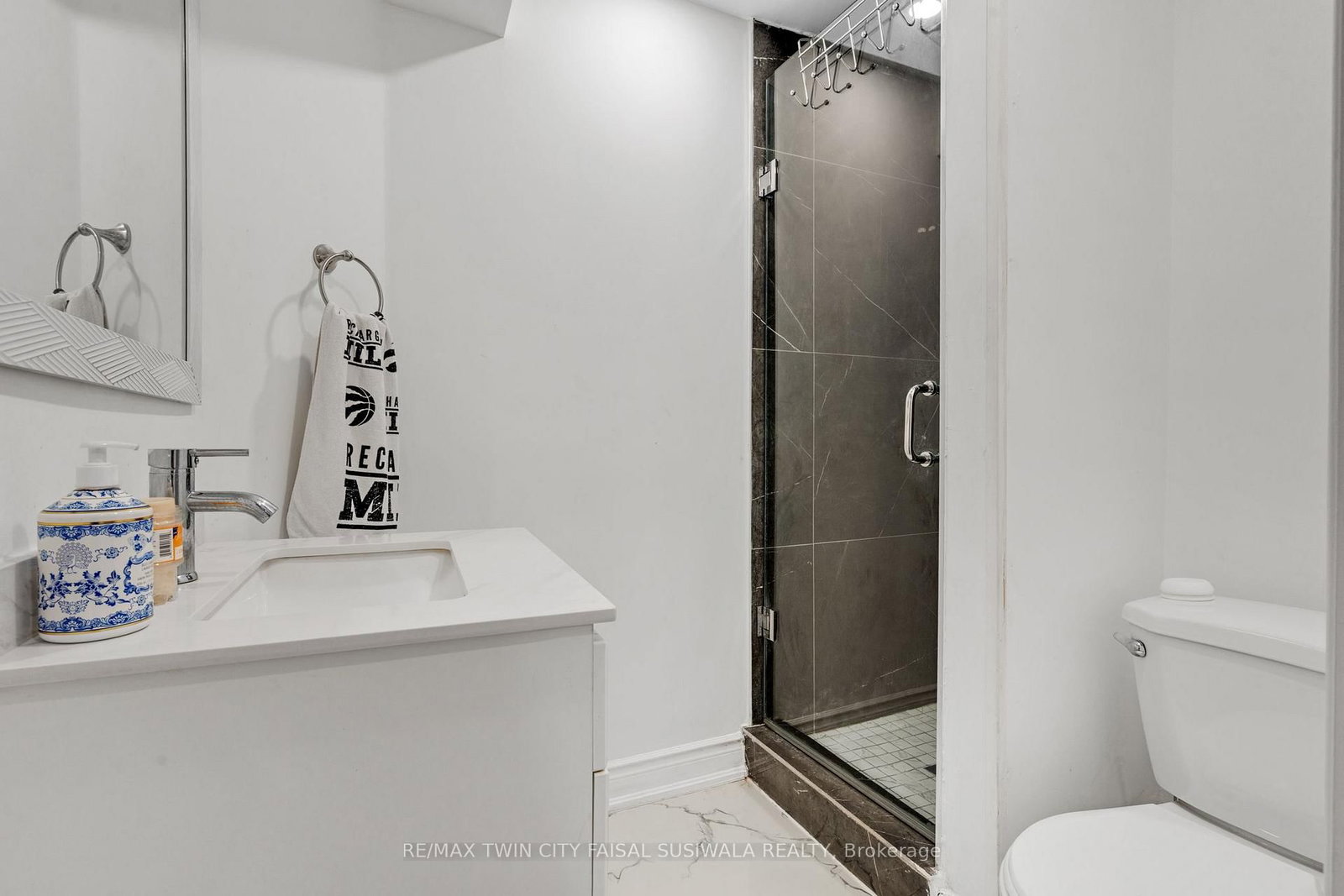 100 Anglerock Drive • Cambridge, ON photo 25