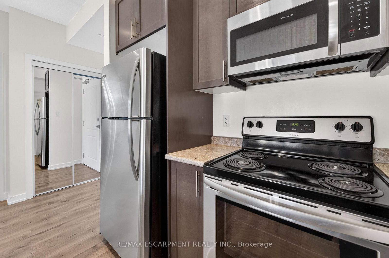 101 Shoreview Place • #123 • Hamilton, ON photo 11
