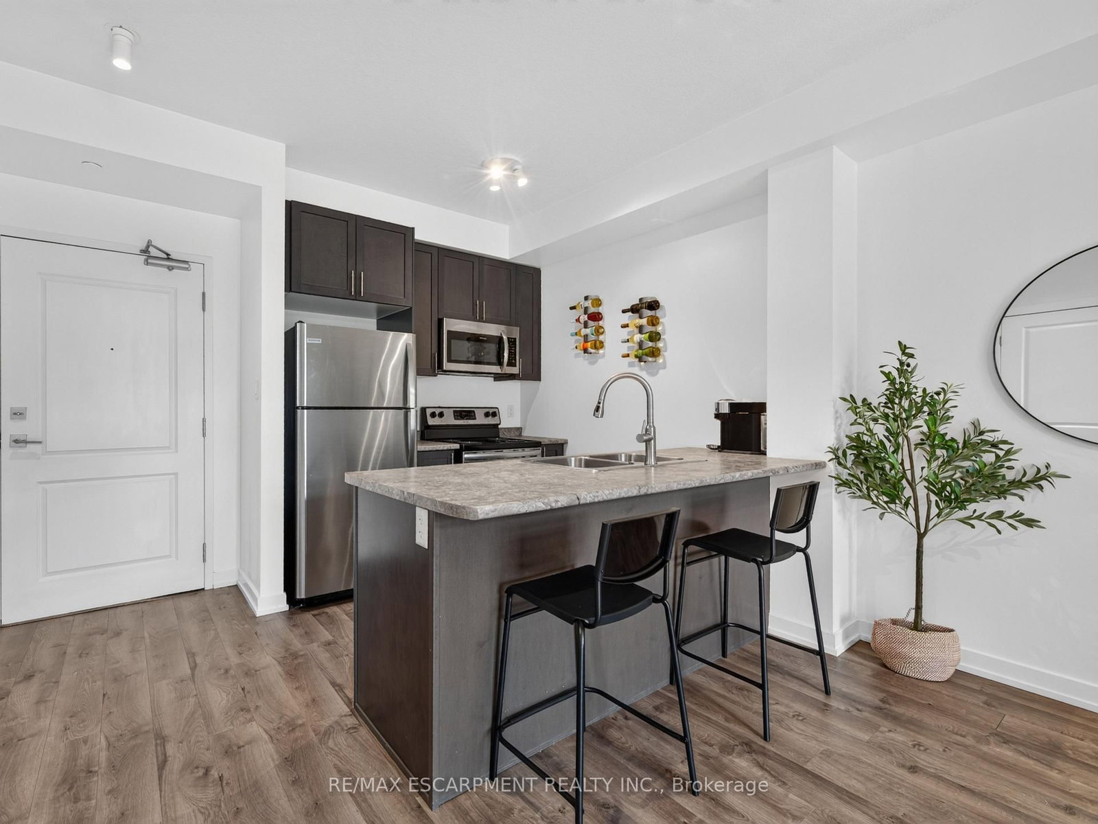 101 Shoreview Place • #123 • Hamilton, ON photo 13