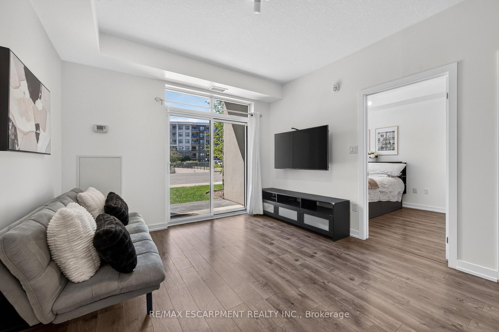 101 Shoreview Place • #123 • Hamilton, ON photo 18