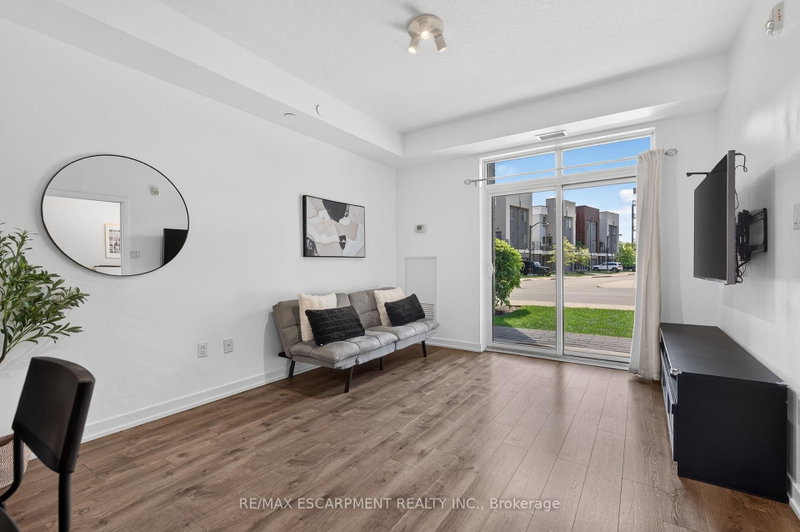 123 - 101 Shoreview Place