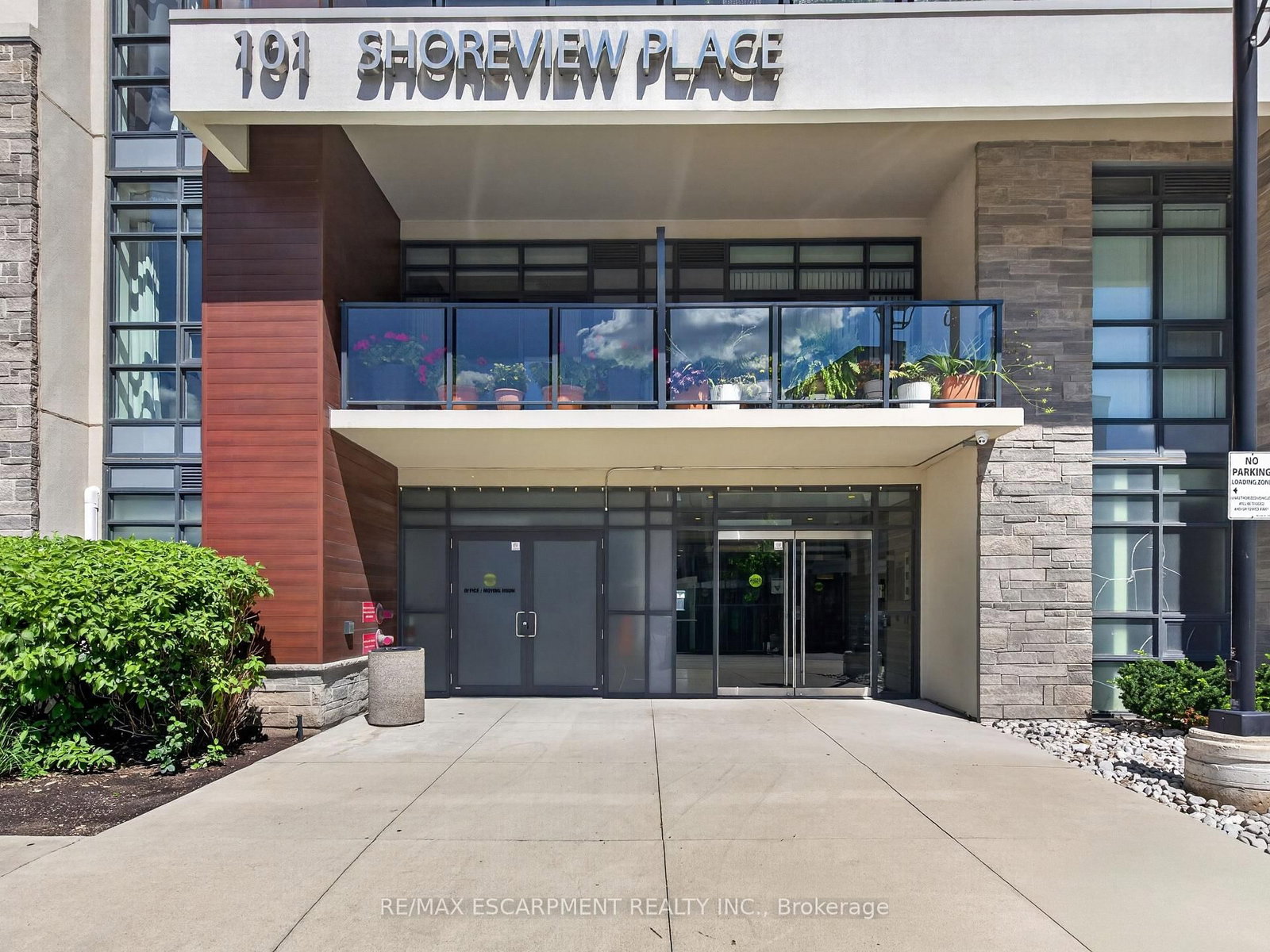 101 Shoreview Place • #123 • Hamilton, ON photo 5