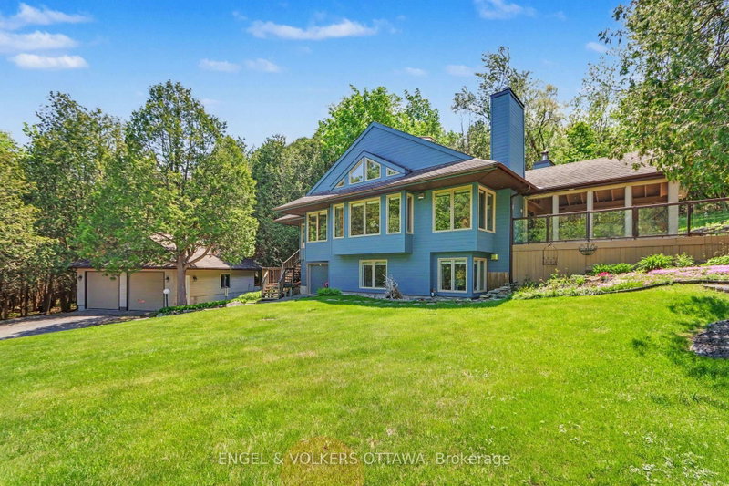 4637 Northwoods Drive