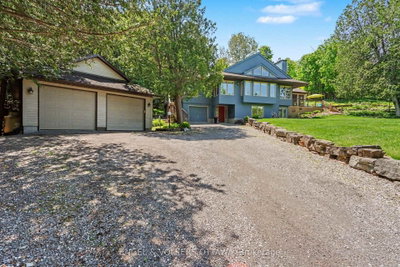 4637 Northwoods Drive • Ottawa, ON photo 3