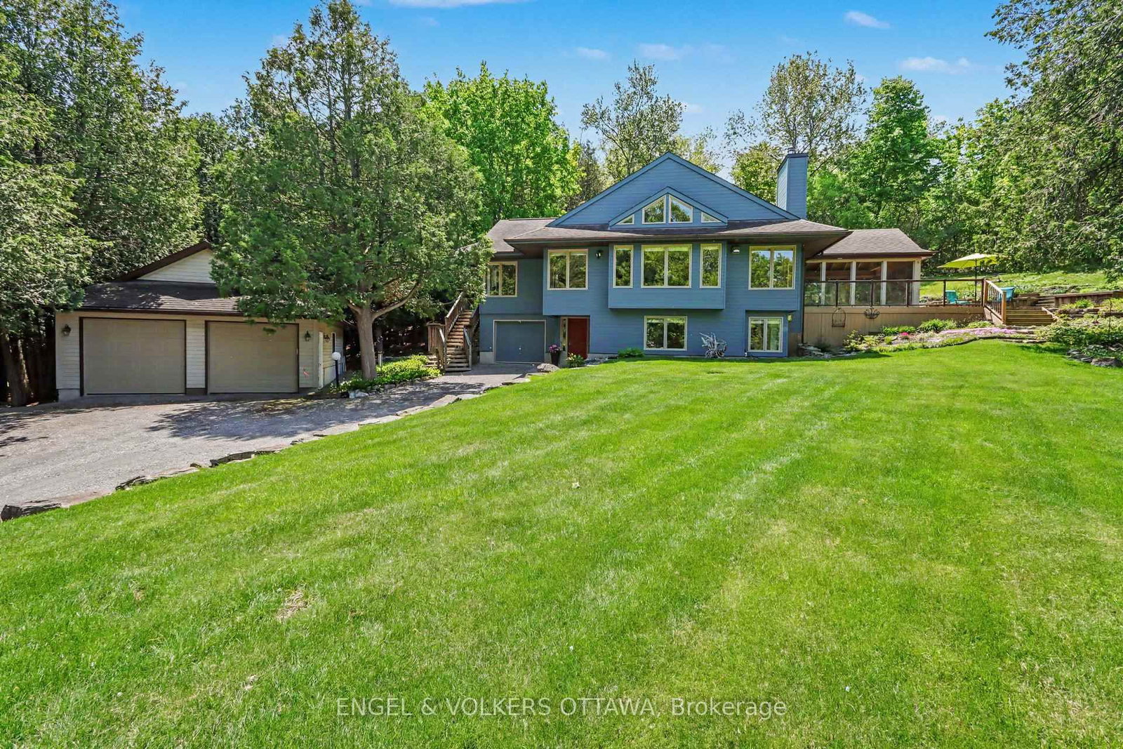 4637 Northwoods Drive • Ottawa, ON photo 6