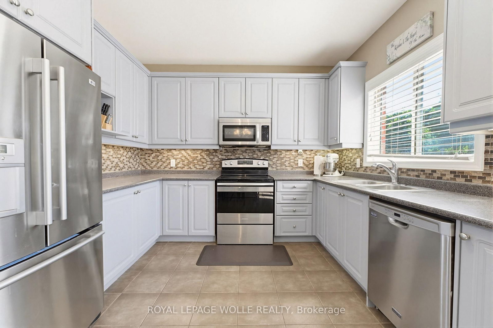 359 Pine Valley Drive • Kitchener, ON photo 12