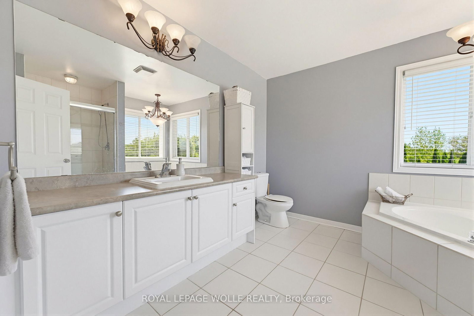 359 Pine Valley Drive • Kitchener, ON photo 27