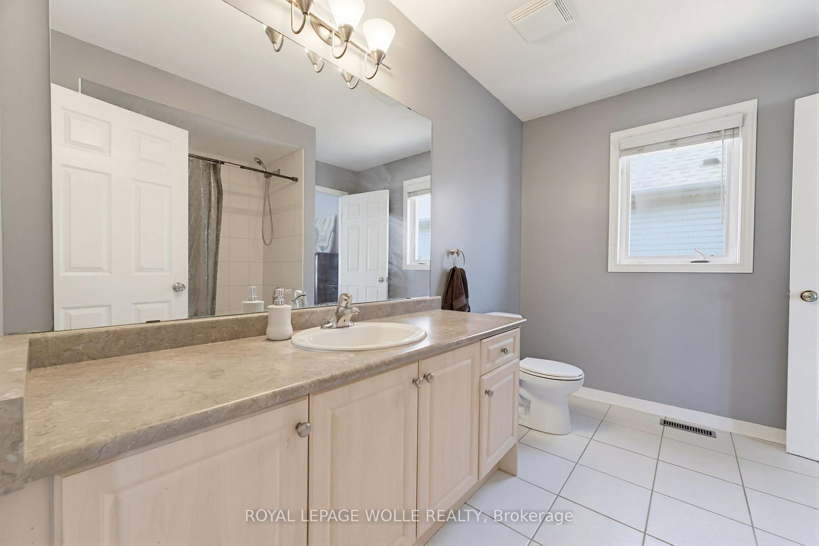 359 Pine Valley Drive • Kitchener, ON photo 32