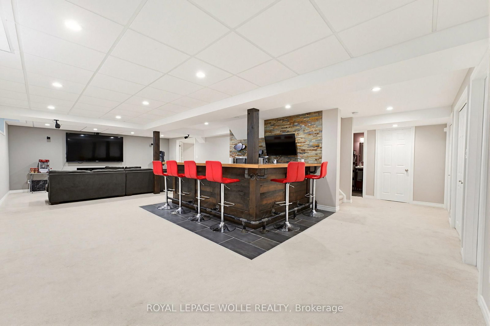 359 Pine Valley Drive • Kitchener, ON photo 33