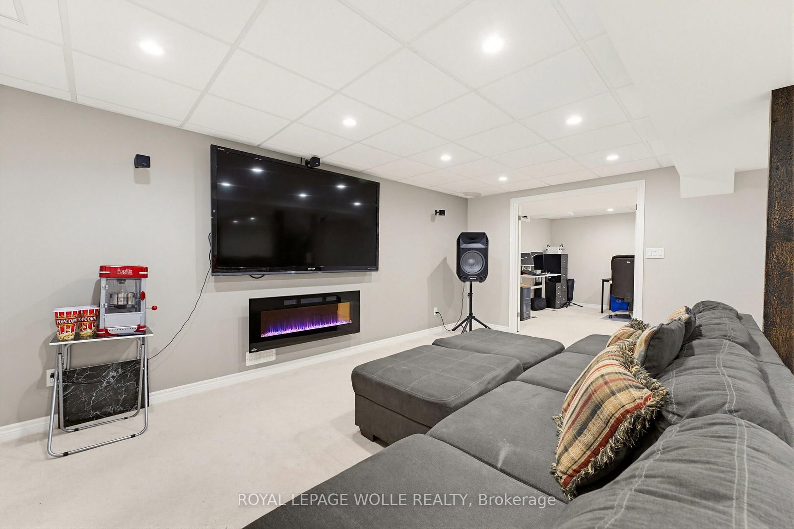 359 Pine Valley Drive • Kitchener, ON photo 34