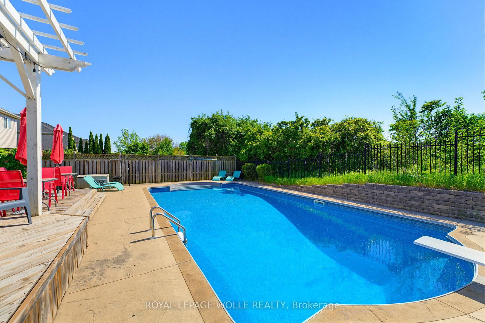 359 Pine Valley Drive • Kitchener, ON photo 41