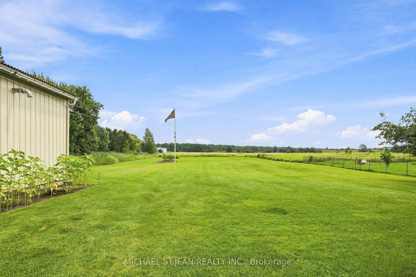 3557 Grimsby Road • Grimsby, ON photo 41