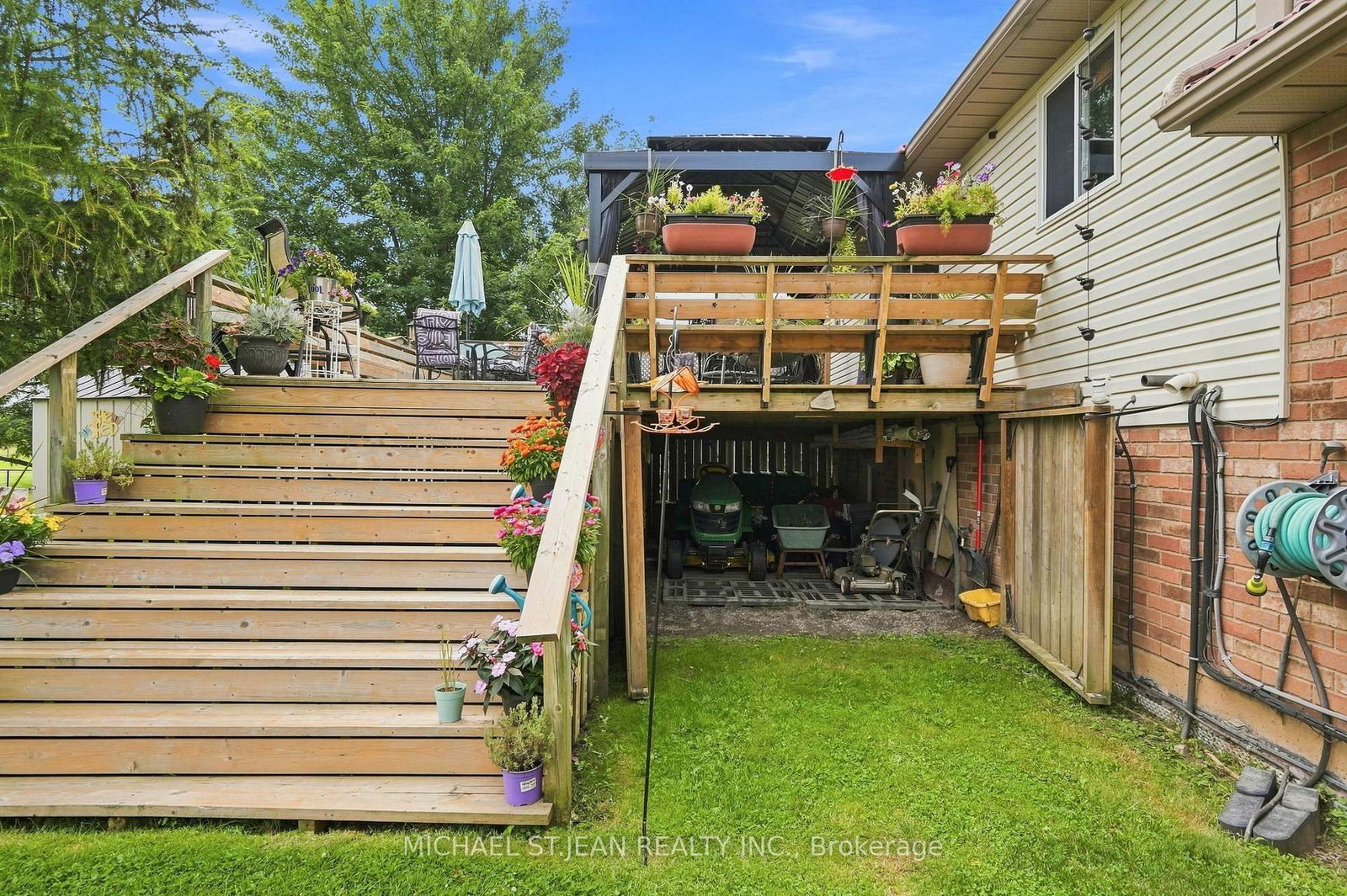 3557 Grimsby Road • Grimsby, ON photo 43
