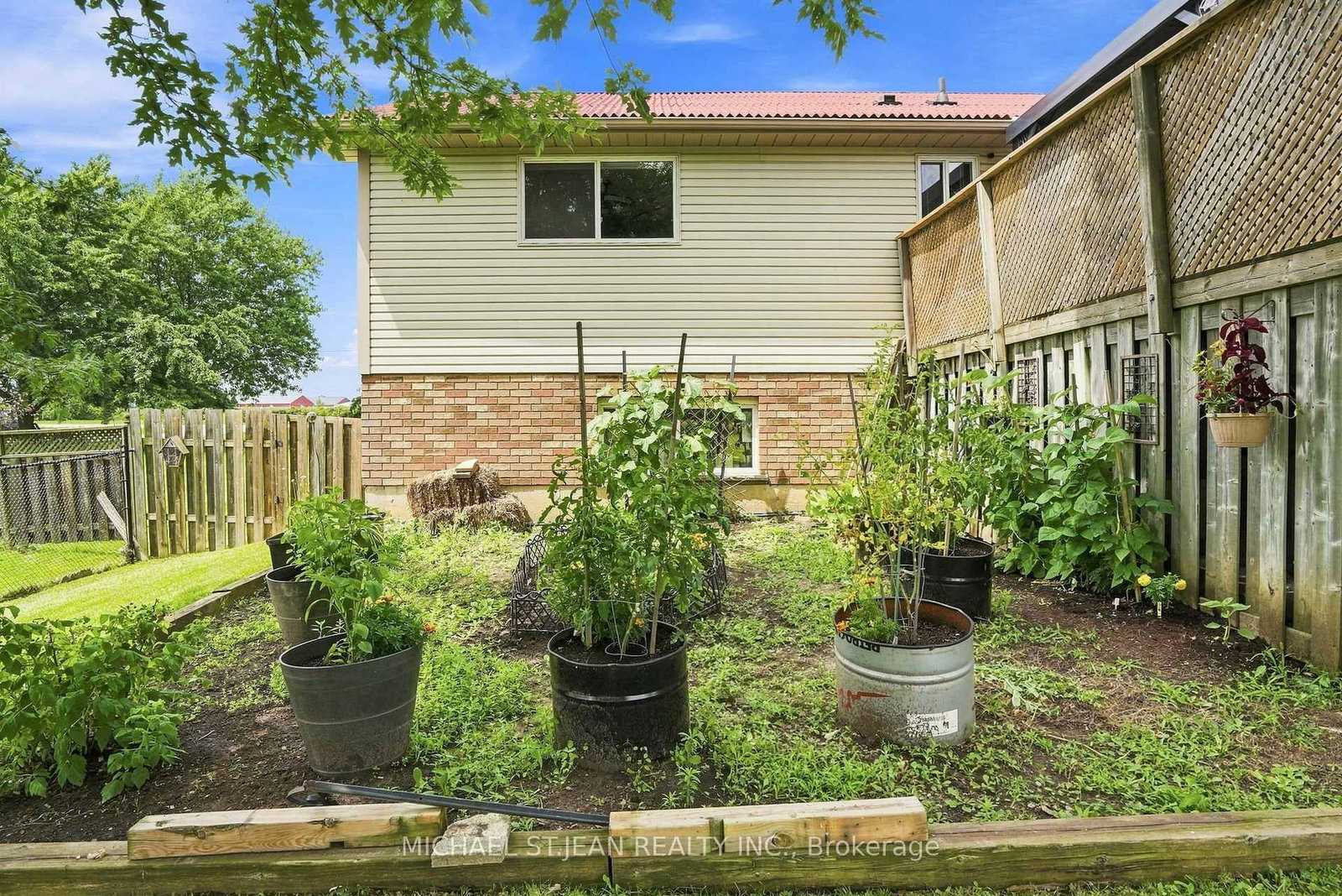 3557 Grimsby Road • Grimsby, ON photo 47