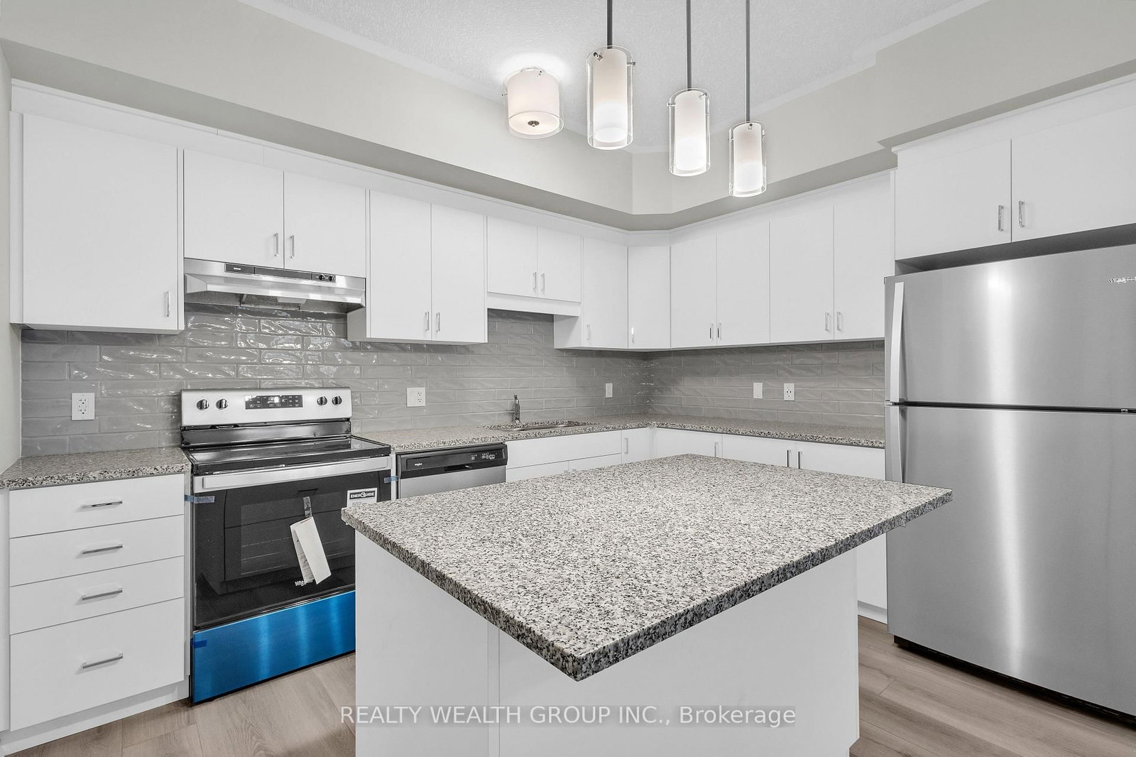 25 ISHERWOOD Avenue N • #69 • Cambridge, ON photo 2