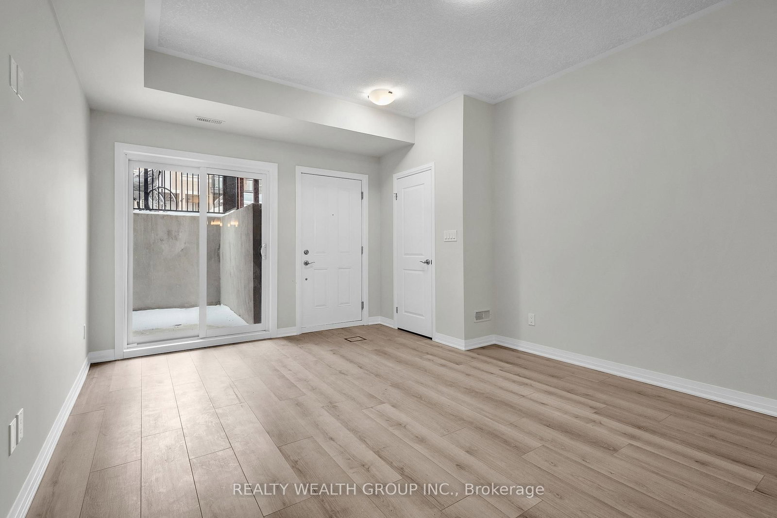 25 ISHERWOOD Avenue N • #69 • Cambridge, ON photo 7