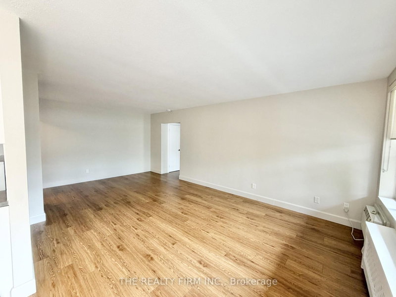 209 - 10 BEECHWOOD Place