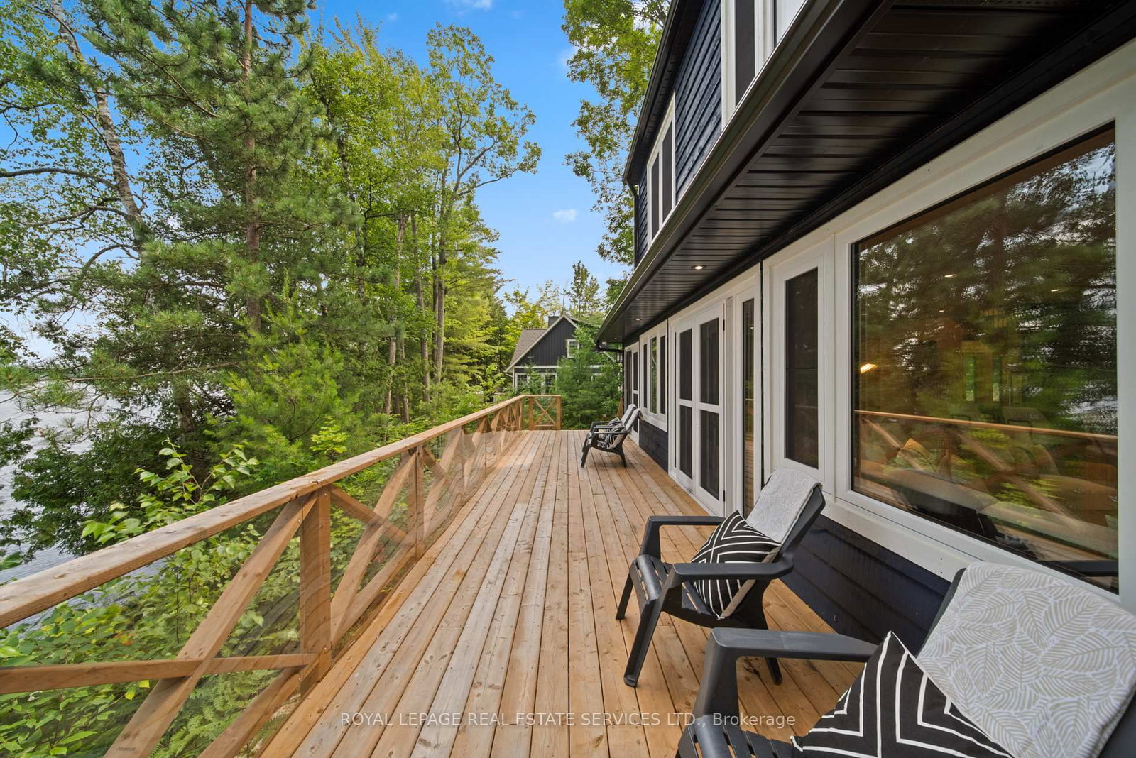 1024 Lidsley Road • Muskoka Lakes, ON photo 2