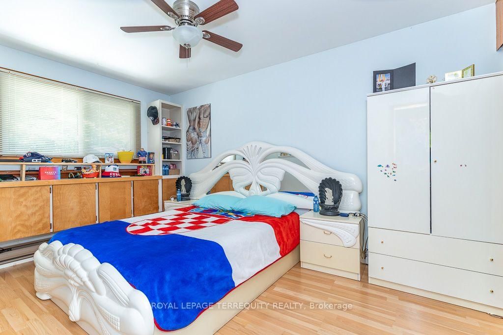 134 Homeside Avenue • Hamilton, ON photo 12