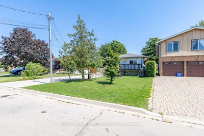 134 Homeside Avenue • Hamilton, ON photo 2
