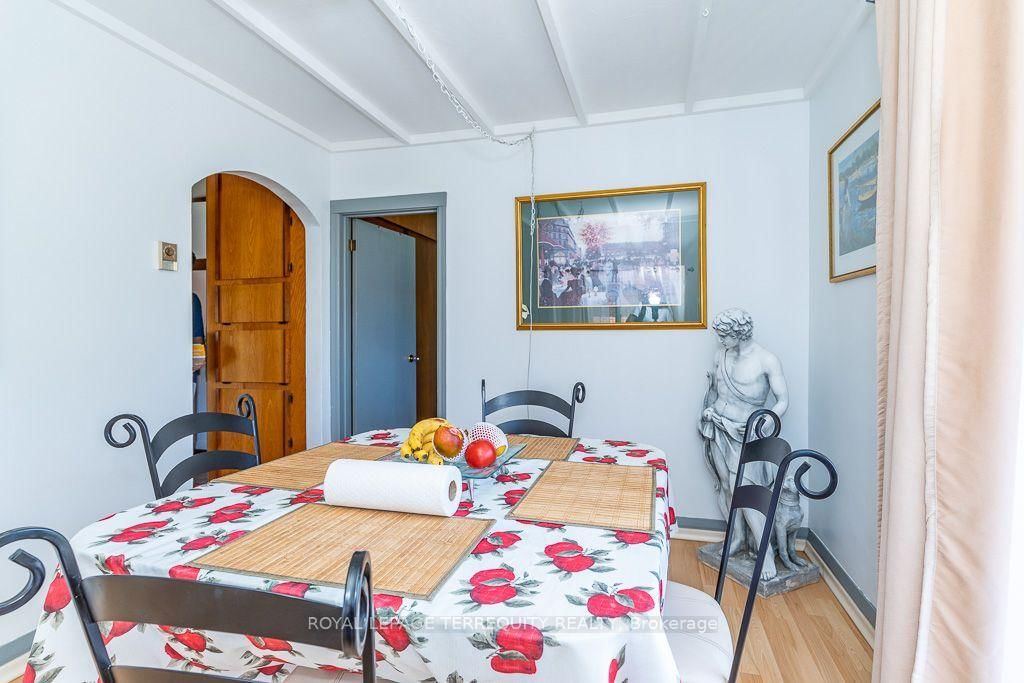 134 Homeside Avenue • Hamilton, ON photo 22