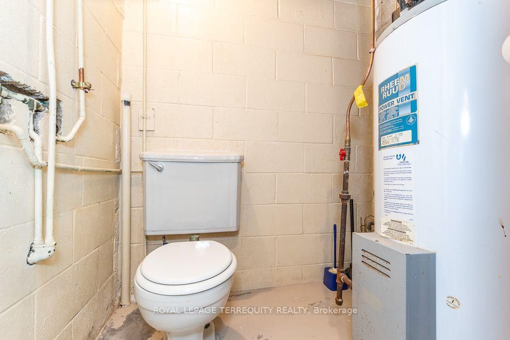 134 Homeside Avenue • Hamilton, ON photo 34