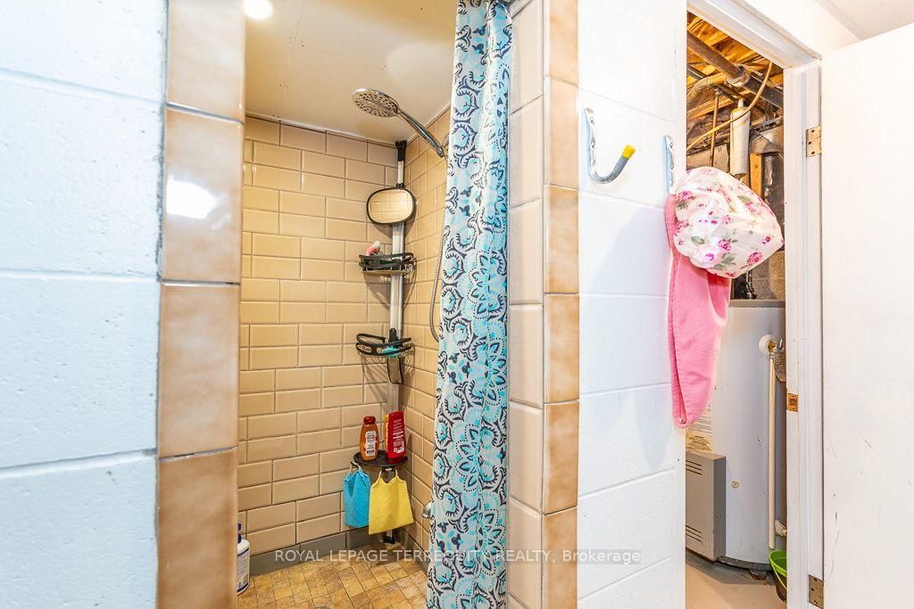 134 Homeside Avenue • Hamilton, ON photo 35