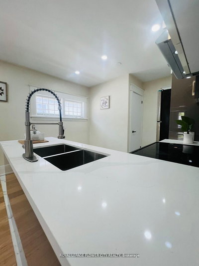 346 Wharncliffe Road S • London South, ON photo 9